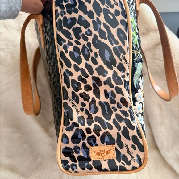 Consuela Black and Tan Floral Tote - Picture 14 of 16